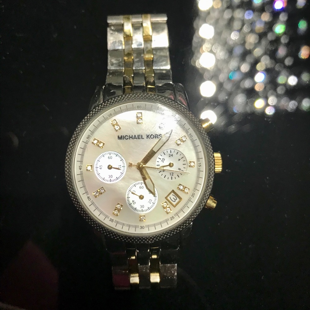Women’s Micheal kors wrist watch